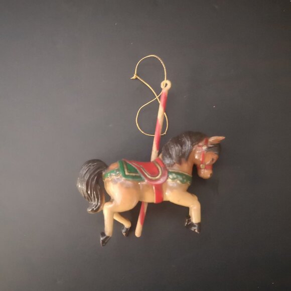 Vintage Christmas Tree Ornaments Plastic Carousel Horse & 2 Violins + 1 Snowman - Picture 2 of 5